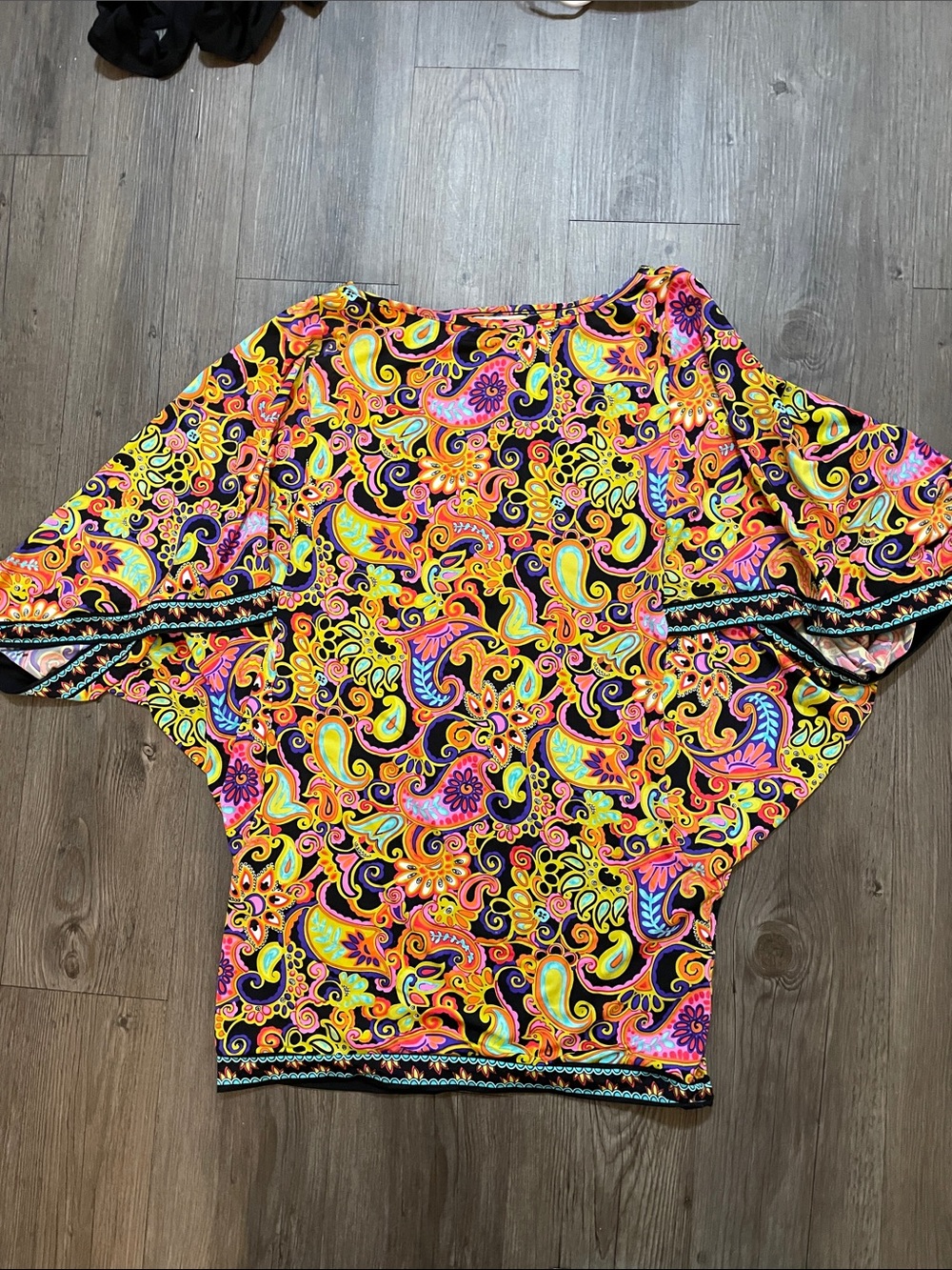 Trina Turk Multicolor Paisley Dolman Sleeves Beach cover-up sz S